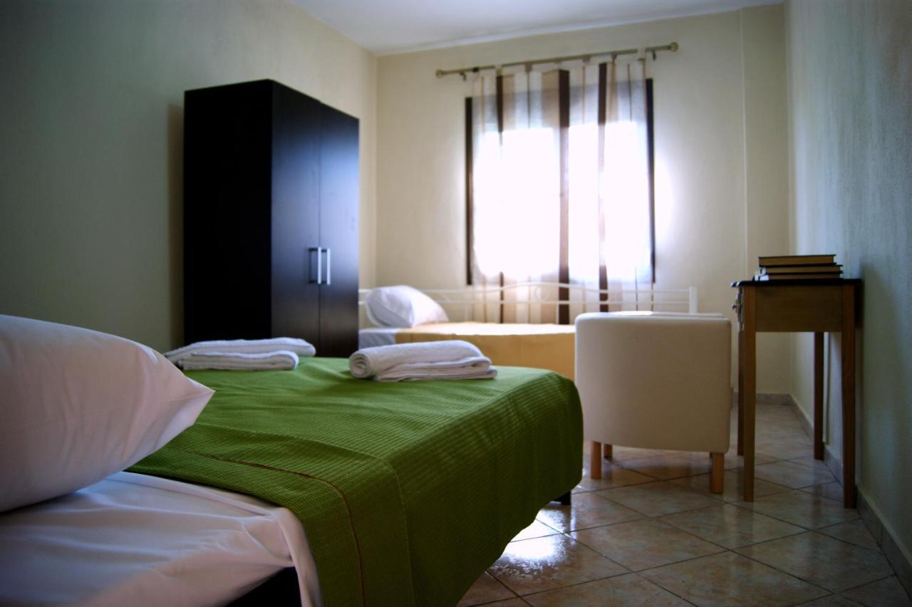 Simplicity At Iris Accommodation Psakoudia Zimmer foto
